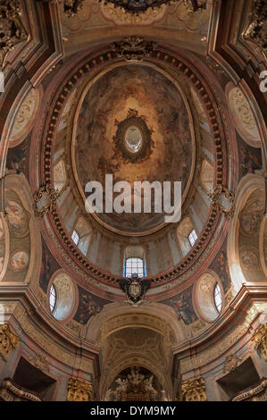 Kuppel und Fresken von St. Peter &#39; s Kirche, fertiggestellt im Jahre 1722, Wien, Wiener, Österreich Stockfoto