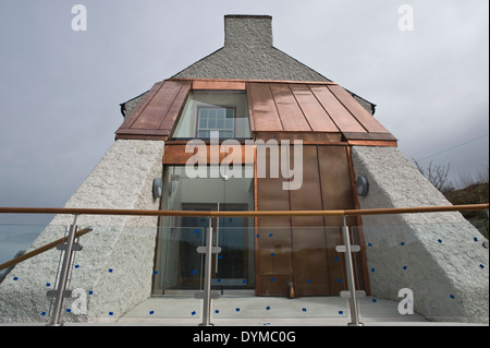 Gebäude mit Kupfer Verkleidung Amlwch Hafen Anglesey North Wales UK Stockfoto