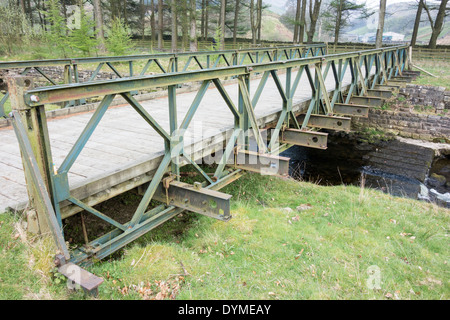 Alten Bailey-Brücke über einen kleinen Fluss Stockfoto