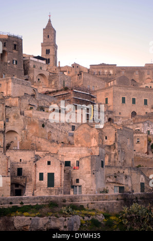 Die Stadt Matera Süditalien. Es hat Hotels mit Zimmern von Höhlen für Menschen, die Erfahrung der Höhle leben wollen. Stockfoto