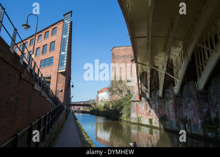 Manchester Castlefield Bassin Bereich Eastgate Buildingon links, entlang des Rochdale Kanals Stockfoto