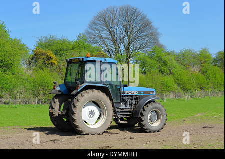 Ford 7840 PowerStar 40 Serie Ackerschlepper England UK Stockfoto