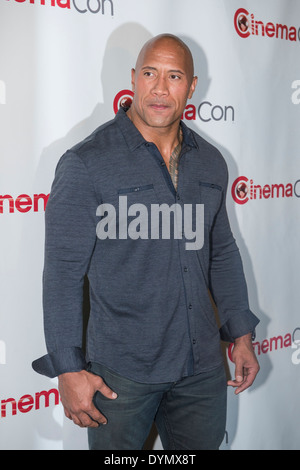 Dwayne Johnson (The Rock) kommt bei der 2014 CinemaCon Paramount Eröffnungsabend Vorstellung im Caesars Palace Stockfoto