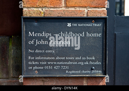 LIVERPOOL, UK - 16. April 2014: Die Kindheit Zuhause von John Lennon (251 Menlove Avenue) in Liverpool am 16. April 2014. Stockfoto