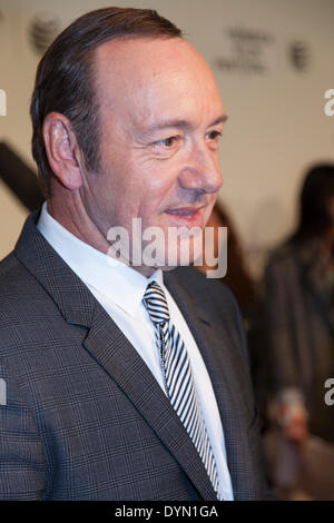 New York, NY, USA - 21. April 2014: Schauspieler Kevin Spacey Tribeca Vorträge besucht: nach dem Film: "jetzt: In the Wings On A World Stage" während des 2014 Tribeca Film Festival am BMCC Tribeca PAC, Manhattan Credit: Sam Aronov/Alamy Live News Stockfoto