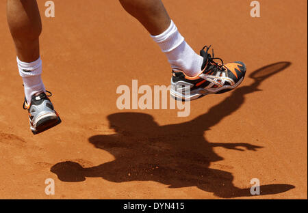 Barcelona, Spanien. 22. April 2014. Clay Court Schatten während des Spiels zwischen ROBERTO BAUTISTA AGUT und Nishikori auf Barcelona Open Banc Sabadell 2014 in Barcelona. Bildnachweis: Joan Valls/NurPhoto/ZUMAPRESS.com/Alamy Live-Nachrichten Stockfoto