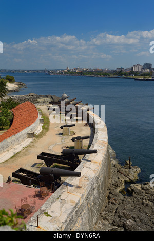12 Apostel Kanonen Batterie Morro Castle Festung bewachen den Eingang zur Havana Bucht Kuba Castillo de San Salvador De La Punta Stockfoto