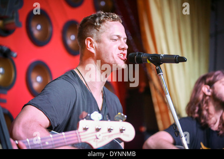 Hard Rock Cafe Baltimore Wiedereröffnung vorstellen, Drachen Stockfoto