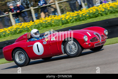 1953 Alfa Romeo 3000 "Disco Volante" mit Fahrer Chris Mann, Peter Collins Trophy, 72. Goodwood Mitgliederversammlung, Sussex, UK Stockfoto