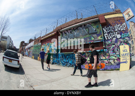 Ein Wandbild im Stadtteil Bushwick, Brooklyn in New York zu sehen Stockfoto