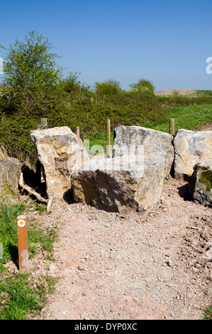 Illegal gesperrte Fußweg Wales Coast Path, Lamby, Cardifff, Süd-Wales, UK. Stockfoto