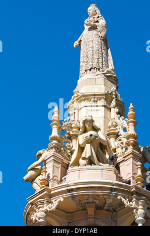 Detail der Königin Victoria auf dem Doulton Brunnen auf Glasgow Green, Glasgow Stockfoto