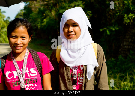 Junge Schülerinnen und Schüler in Puerto Princesa, Palawan, Philippinen Stockfoto