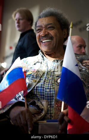 Moskau, Russland. 23. April 2014. Der berühmte Box-Promoter Don King während ein offenes Training der Weltmeister in der ersten WBA-Schwergewichts-champion Denis Lebedev und Guillermo Jones. Bildnachweis: Anna Sergeeva/ZUMAPRESS.com/Alamy Live-Nachrichten Stockfoto