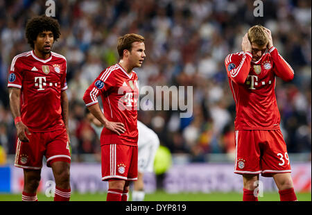 I23.04.2014 Madrid, Spanien. Toni Kroos (R) reagiert während der UEFA-Champions-League-Spiel zwischen Real Madrid und dem FC Bayern München im Santiago-Bernabéu-Stadion, Valencia Stockfoto