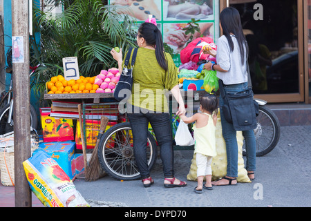 Garküche in Angeles City, Luzon, Philippinen Stockfoto