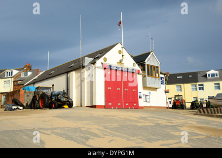 Newbiggin durch das Meer Rettungsstation Stockfoto