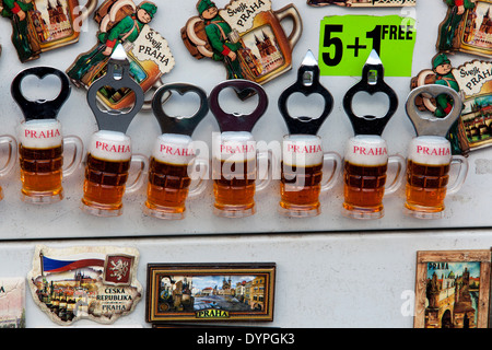 Böhmen Souvenirs Bier opener in Prag in der Tschechischen Republik Stockfoto