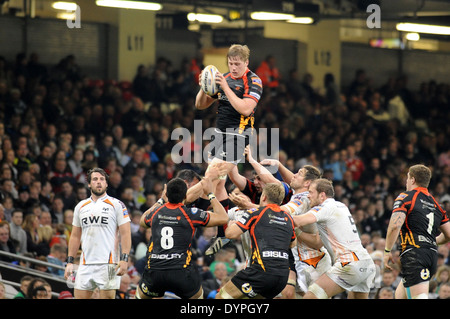 RaboDirect Pro 12 - Judgement Day im Millennium Stadium in Cardiff - Fischadler V Drachen Rugby. Stockfoto