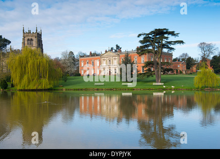 Reflexionen in Staunton Harold Hall in Leicestershire, England UK Stockfoto