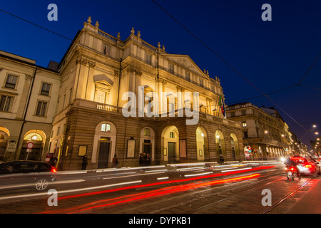 La Scala Opernhaus von Nacht, Mailand, Lombardei, Italien Stockfoto
