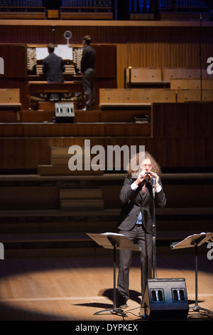 Martin Creed - "Face to Face mit Bach (Arbeit 1815)", Royal Festival Hall, Southbank Centre, London Stockfoto