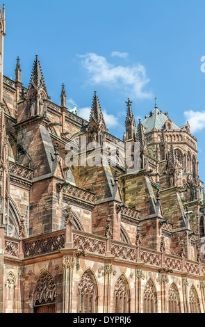 Berühmten Notre Dame de Strasbourg, Elsass, Frankreich. Details der Architektur. Stockfoto