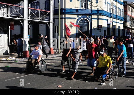 Landesweiten Streik - Plaza de Armas in IQUITOS. Abteilung von Loreto. Peru Stockfoto