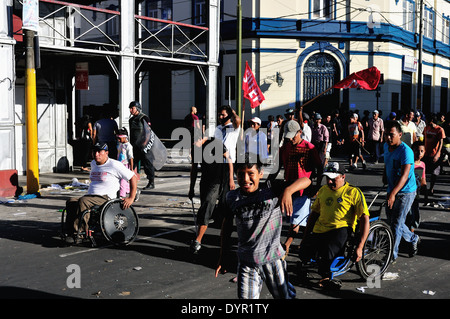 Landesweiten Streik - Plaza de Armas in IQUITOS. Abteilung von Loreto. Peru Stockfoto