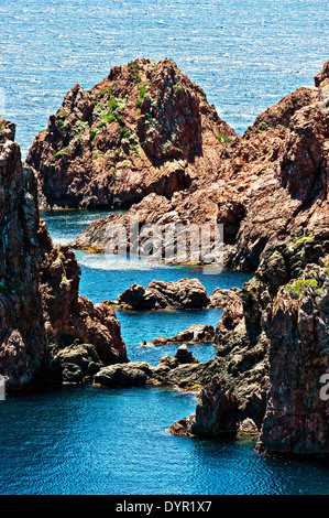 Europa, Frankreich, Var, Gesims des Esterel. Saint-Raphael. Die roten Felsen. Stockfoto