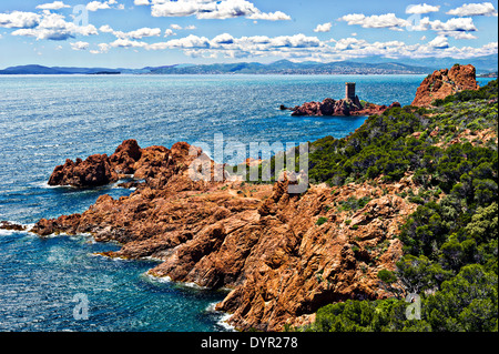 Europa, Frankreich, Var, Gesims des Esterel. Saint-Raphael. Die Insel der ´Tour D´Or´, Kap Dramont Stockfoto