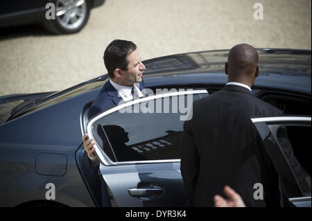 Paris, FRA. 23. April 2014. Französische Justizministerin Christiane Taubira hinterlässt der Élysée-Palast am 23. April 2014, in Paris, nach der wöchentlichen Kabinettssitzung. (Foto/Zacharie Scheurer) © Zacharie Scheurer/NurPhoto/ZUMAPRESS.com/Alamy Live-Nachrichten Stockfoto