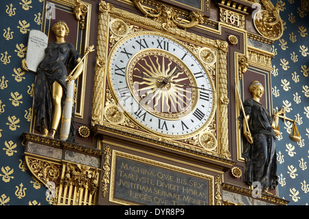 Die prächtigen, historischen, 14. Jahrhundert "L'Horloge", auf der Ile de la Cité, war die erste öffentliche Uhr in Paris. Das im Jahr 2012 neu restauriert. Frankreich. Stockfoto