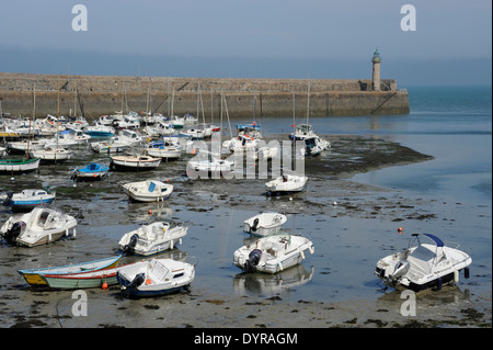 Binic Hafen in der Nähe von Saint-Brieuc, Jetée de Penthièvre, Côtes-d ' Armor, Bretagne, Bretagne, Frankreich Stockfoto