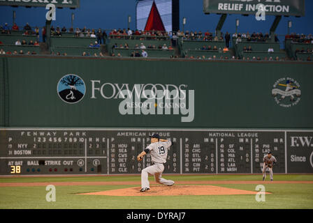 Boston, USA. 22. April 2014. Masahiro Tanaka (Yankees) MLB: Masahiro Tanaka von der New York Yankees Stellplätze gegen die Boston Red Sox in der Major League Baseball Game im Fenway Park in Boston, USA. © AFLO/Alamy Live-Nachrichten Stockfoto