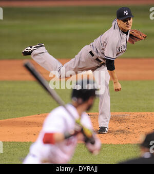 Boston, USA. 22. April 2014. Masahiro Tanaka (Yankees) MLB: Masahiro Tanaka von der New York Yankees Stellplätze gegen die Boston Red Sox in der Major League Baseball Game im Fenway Park in Boston, USA. © AFLO/Alamy Live-Nachrichten Stockfoto
