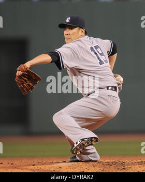 Boston, USA. 22. April 2014. Masahiro Tanaka (Yankees) MLB: Masahiro Tanaka von der New York Yankees Stellplätze gegen die Boston Red Sox in der Major League Baseball Game im Fenway Park in Boston, USA. © AFLO/Alamy Live-Nachrichten Stockfoto