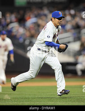 Flushing, NY, USA. 19. April 2014. Daisuke Matsuzaka (Mets) MLB: Daisuke Matsuzaka der New York Mets während der Major League Baseball Spiel gegen die Atlanta Braves im Citi Field Stadium in Flushing, NY, USA. © AFLO/Alamy Live-Nachrichten Stockfoto