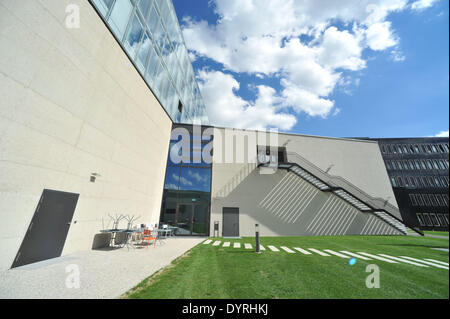 Der Neubau der Hochschule für Film und Fernsehen und die staatliche Museum der ägyptische Kunst in München, 2011 Stockfoto