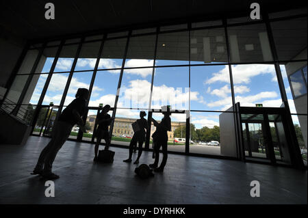 Der Neubau der Hochschule für Film und Fernsehen und die staatliche Museum der ägyptische Kunst in München, 2011 Stockfoto