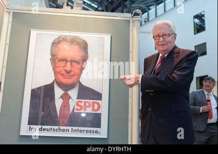 Dr. Hans-Jochen Vogel auf der Messe über sein politisches Leben 2011 Stockfoto