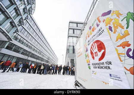 NSN-Mitarbeiter demonstrieren gegen die Schließung in München 2012 Stockfoto