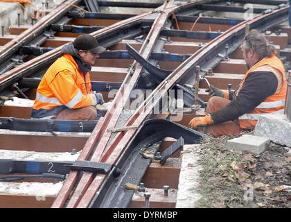 Track arbeitet mit der Straßenbahn Umkehrung Schleife Lothstrasse in München 2012 Stockfoto