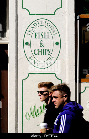 London, England, Vereinigtes Königreich. Die Rock und alleinige Scholle Fish and Chips-Shop, 47 Endell St, WC2H 9AJ Stockfoto