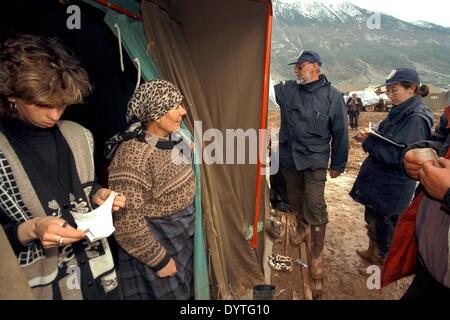 Flüchtlinge aus dem Kosovo in Albanien (April 1999) Stockfoto