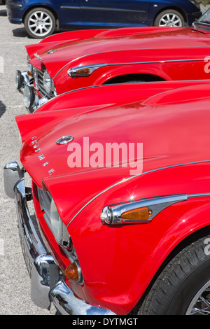 Eine vollständig restaurierte rote Triumph TR4a-Sportwagen Stockfoto