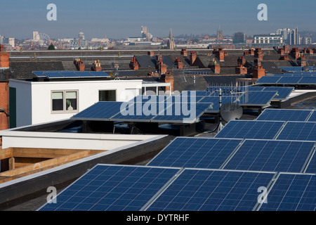 Green Street Housing Dachlandschaft mit Blick auf die Stadt von Nottingham Stockfoto