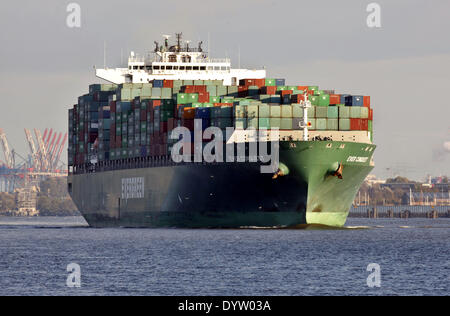 Ein Containerschiff Stockfoto