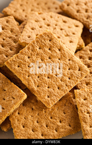 Gesunden Honig Graham Cracker auf einem Teller Stockfoto