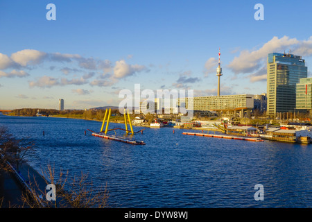 Wien, Donau-City, Donauturm, 22. Bezirk, Donaucity Stockfoto